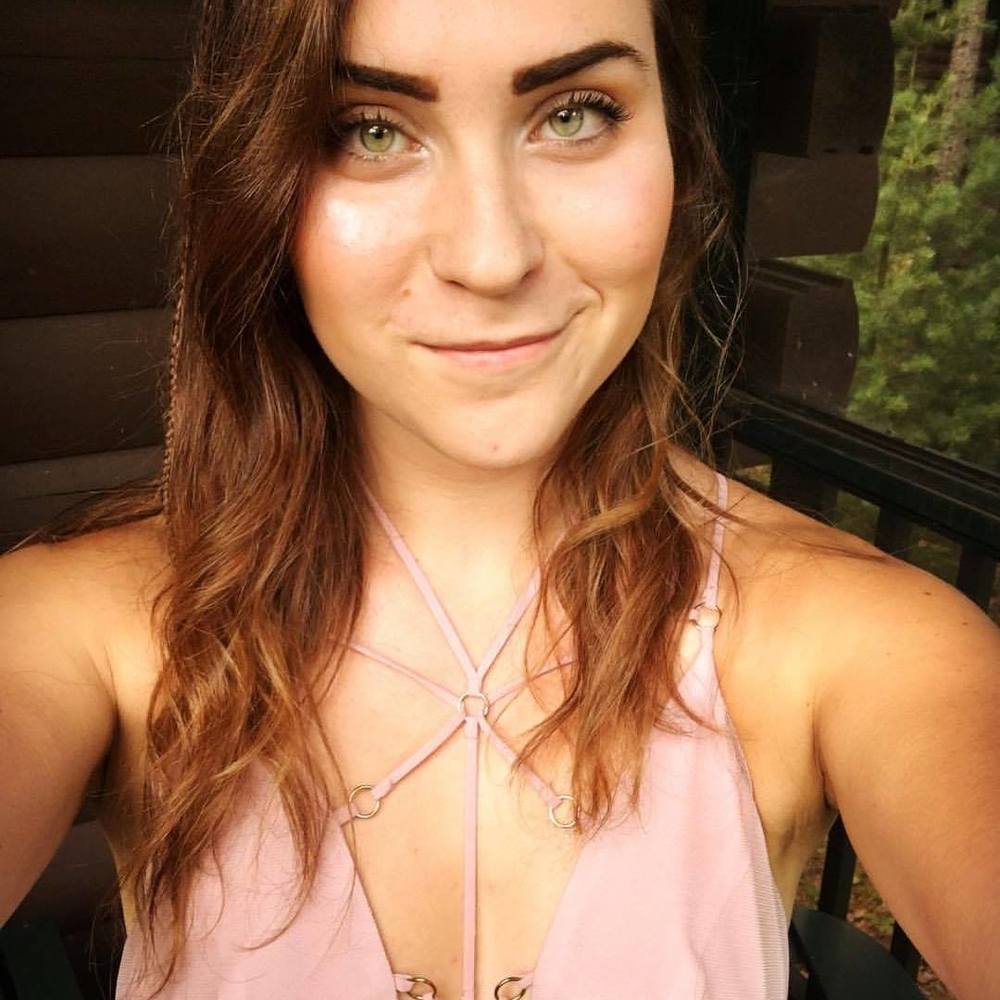 Meet your Posher, Stephanie